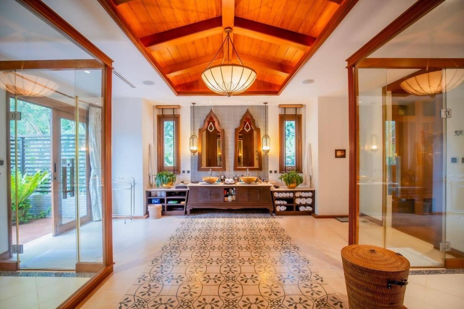 Royal Legacy Private Villa With Private Golf Course Phuket Exterior foto